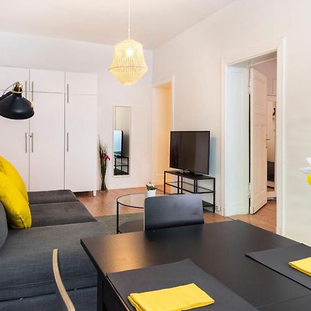 Apartmán Freshly Renovated 2Br&Lr+Walk-In Rainshower Berlín Exteriér fotografie