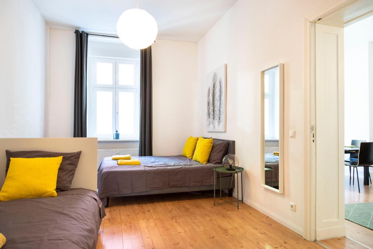 Apartmán Freshly Renovated 2Br&Lr+Walk-In Rainshower Berlín Exteriér fotografie