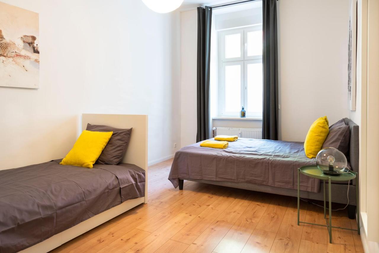 Apartmán Freshly Renovated 2Br&Lr+Walk-In Rainshower Berlín Exteriér fotografie
